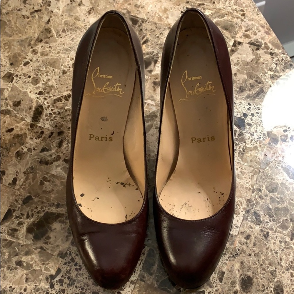 Authentic Christian Louboutin Brown 👠🤗!